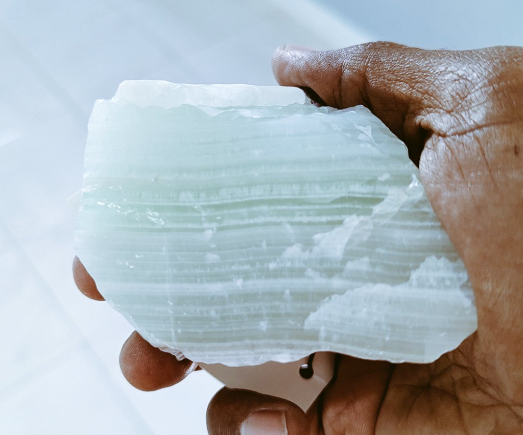 TheDoCofIT's tweet photo. Some good finds today. Huge heavy chunks! #rosequartz #greenquartz #quartzgeode #calcite https://t.co/e33aEUILD1