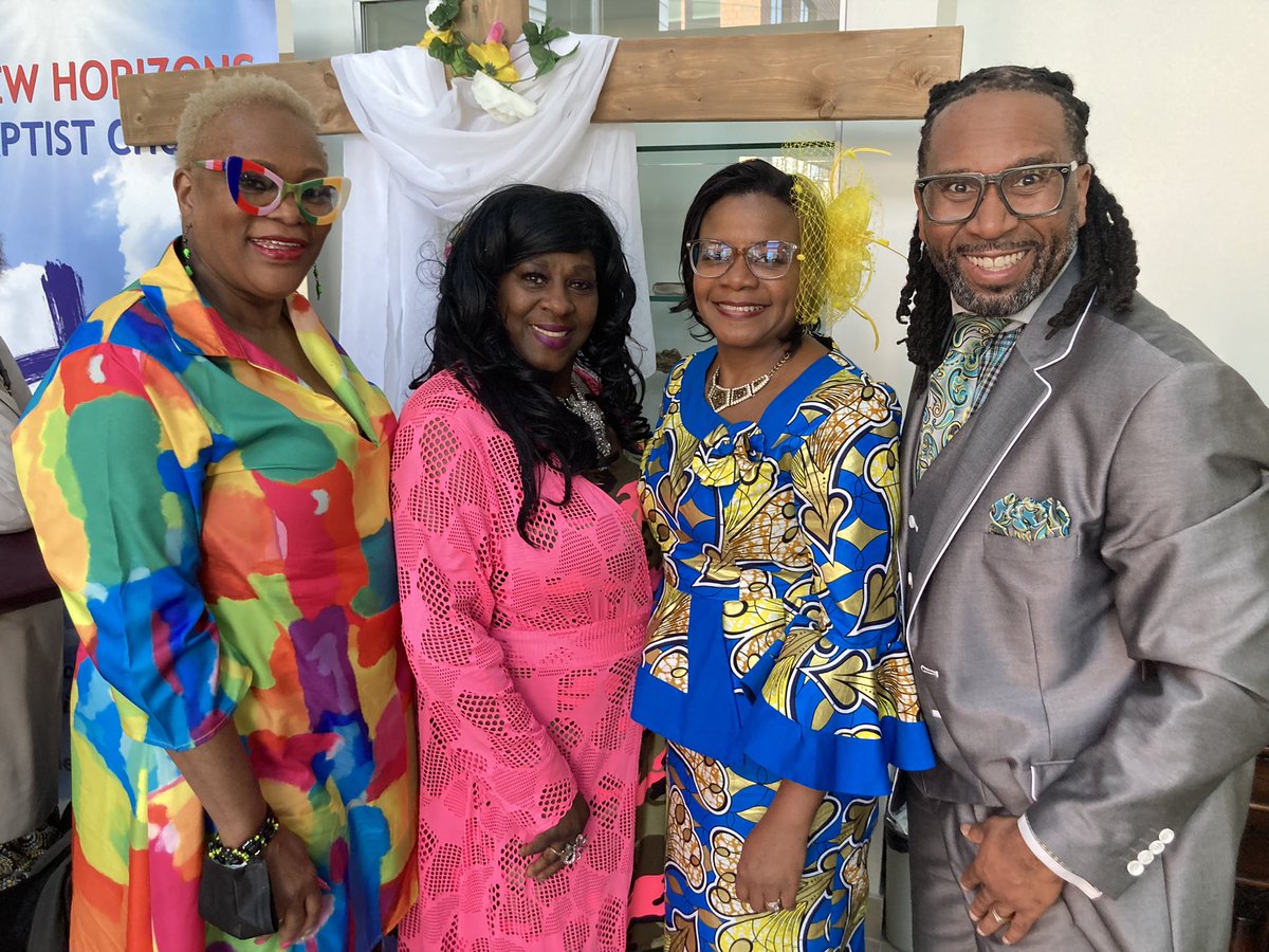 therealLJA's tweet photo. Celebrating the grand opening of @NewHorizonsHfx — Mother Church of the @AfricanBaptist 💕🙌🏾💕🙌🏾 https://t.co/828l29FkVM