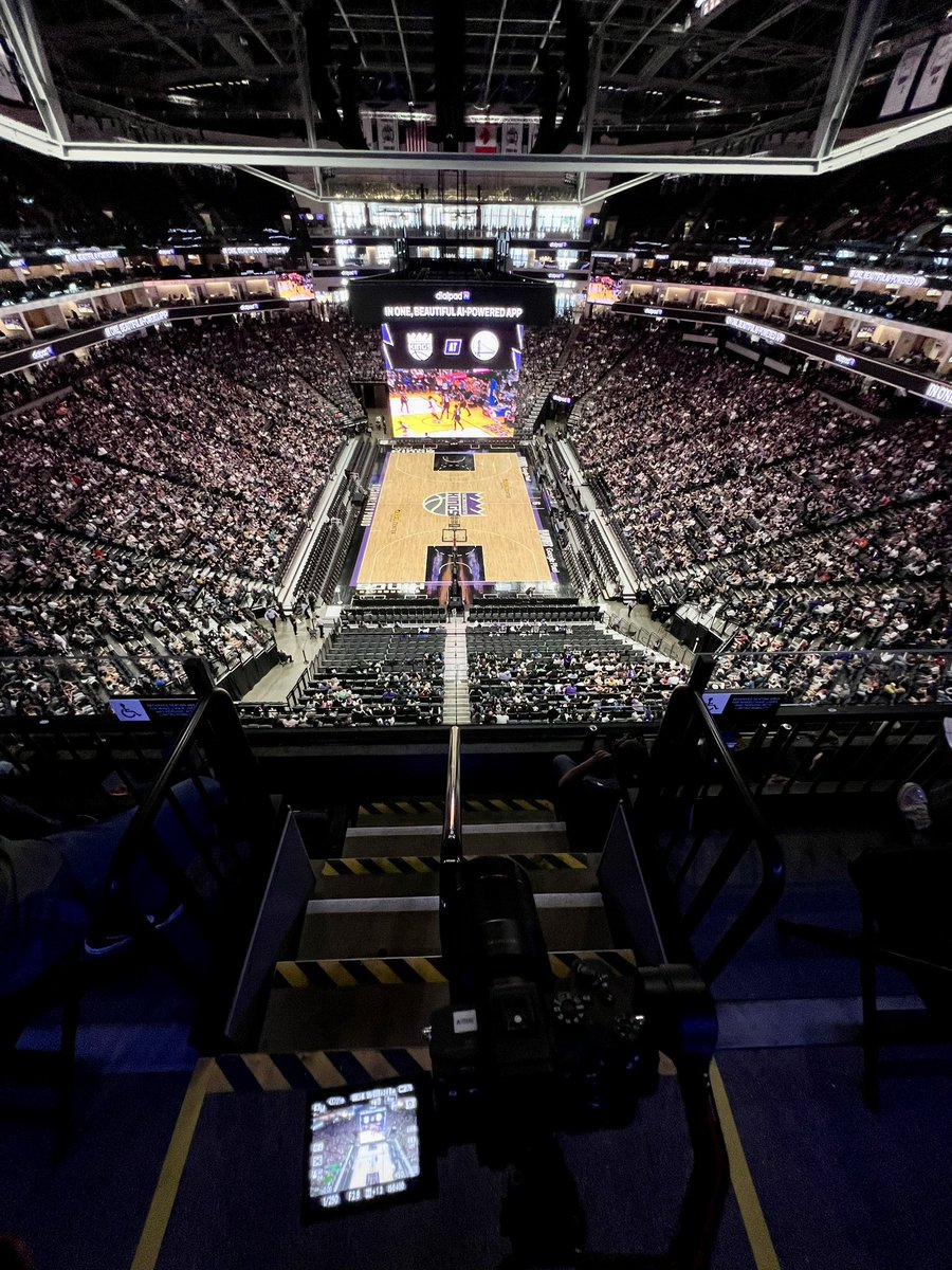 Rachelkreager_'s tweet photo. That watch party was LOUD. Sacramento really has the best fans. See you Wednesday. https://t.co/Te25CFlj6c