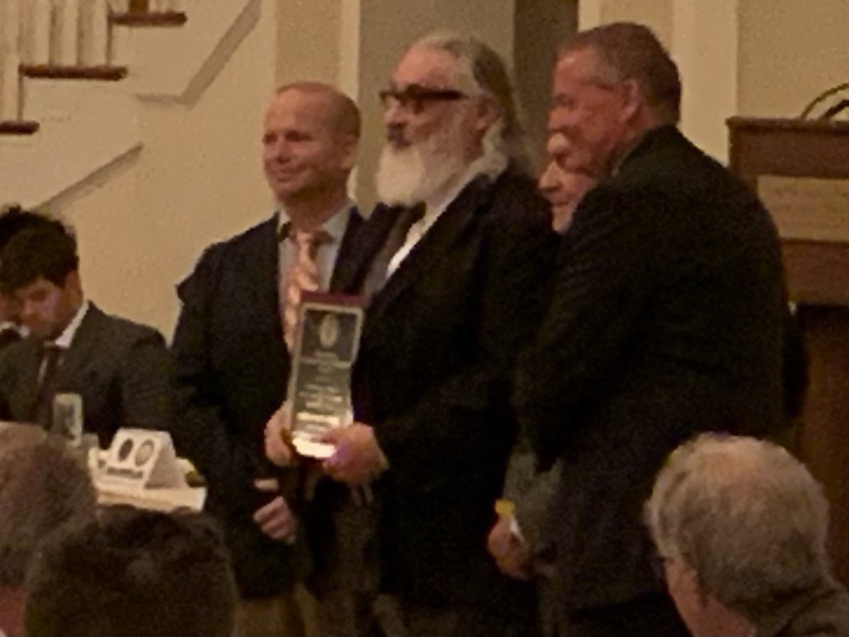 Congrats to coach Mike Eisenstein on being named the Ed Andrews Assistant Coach of the Year at the National Football Foundation banquet tonight in Galloway. Mike has been one of the best and most impactful coaches in SJ for the past 40 years. Great to see him recognized!