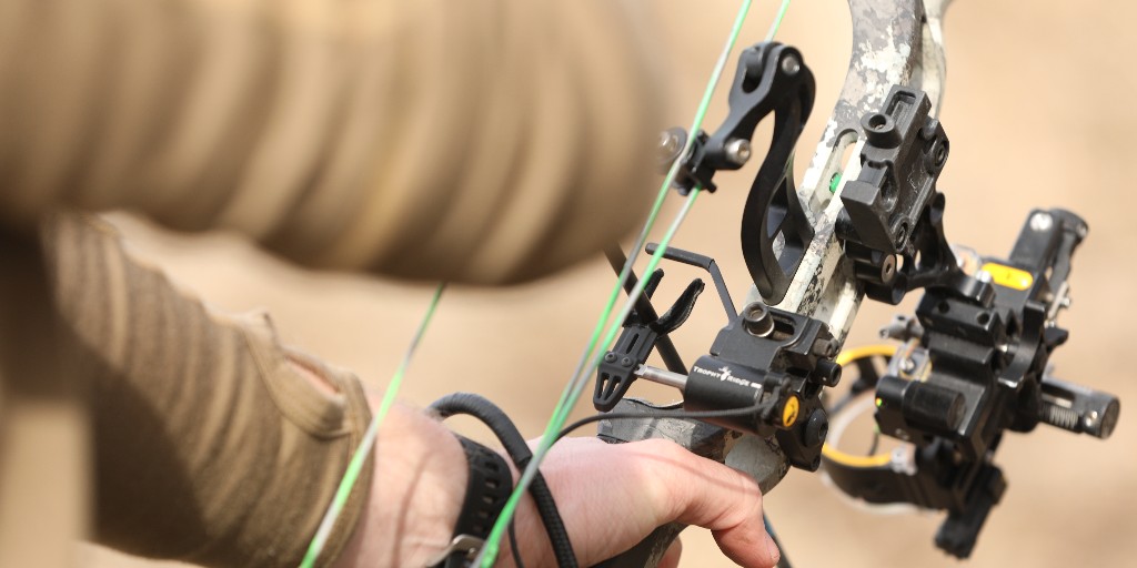 trophyridge's tweet photo. The Sync drop-away rest offers top-of-the-line performance at a price that fits anyone's budget.
#trophyridge #toolsbowhunterstrust #madeforhuntersbyhunters #archeryhunting #archery #archer #bow #bowhunting #bowhunter #dropaway #arrowrest https://t.co/NtoEXpawz3