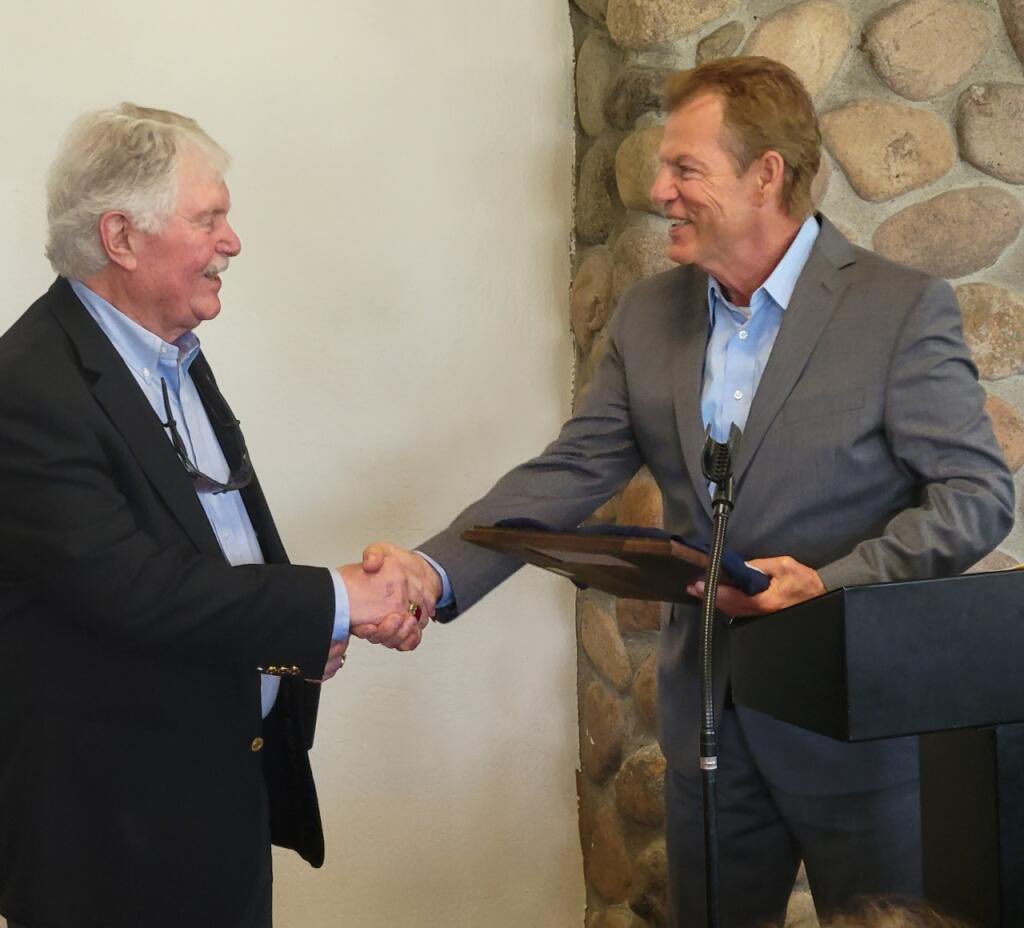 Centennial Coyotes Football tweet media