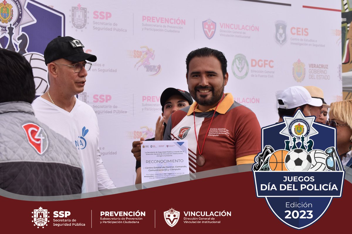 vinculacionssp's tweet image. 📷 Fotogalería: Juegos conmemorativos del Día del Policía Veracruzano 2023, Ceremonia de Clausura.

Con el partido final de futbol, en donde el @CEISver  resultó ganador del torneo, finalizamos la Segunda Edición de los Juegos del Policía Veracruzano.

acortar.link/3EFofn