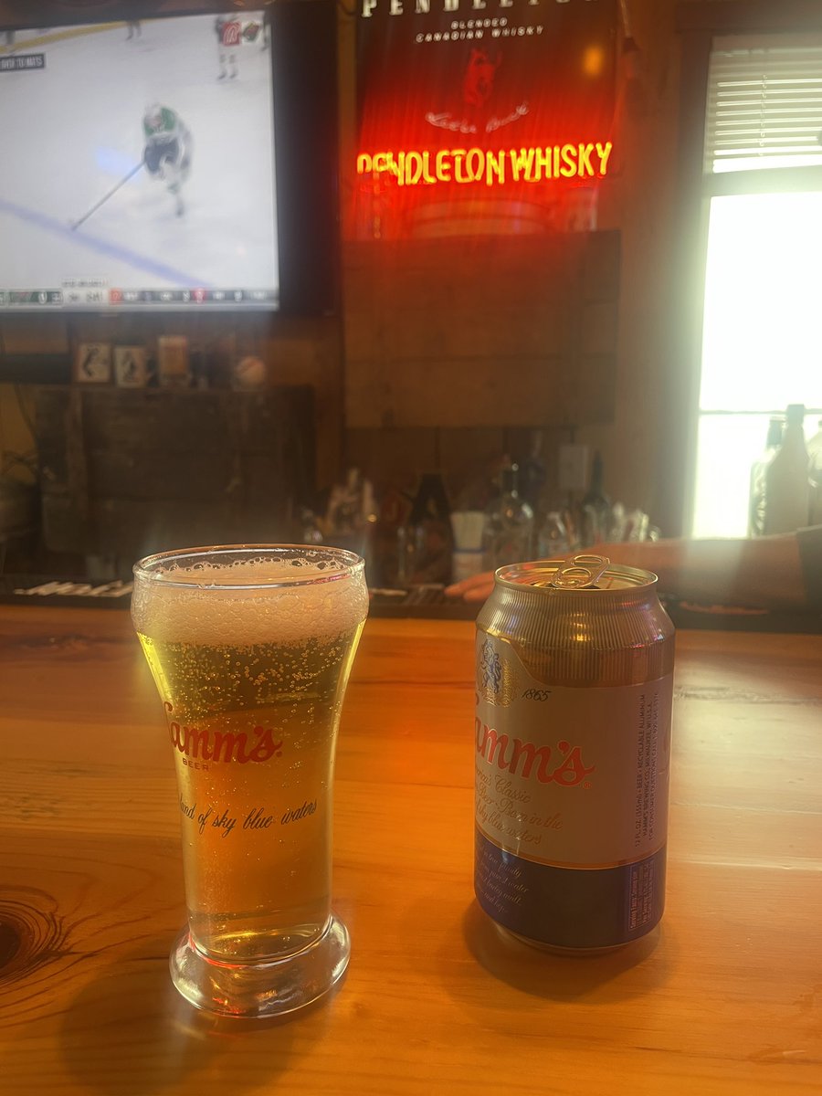pearllakemn's tweet photo. Playoff hockey on the lake.
#gowild 
#lakelife https://t.co/5KGRitfnqm