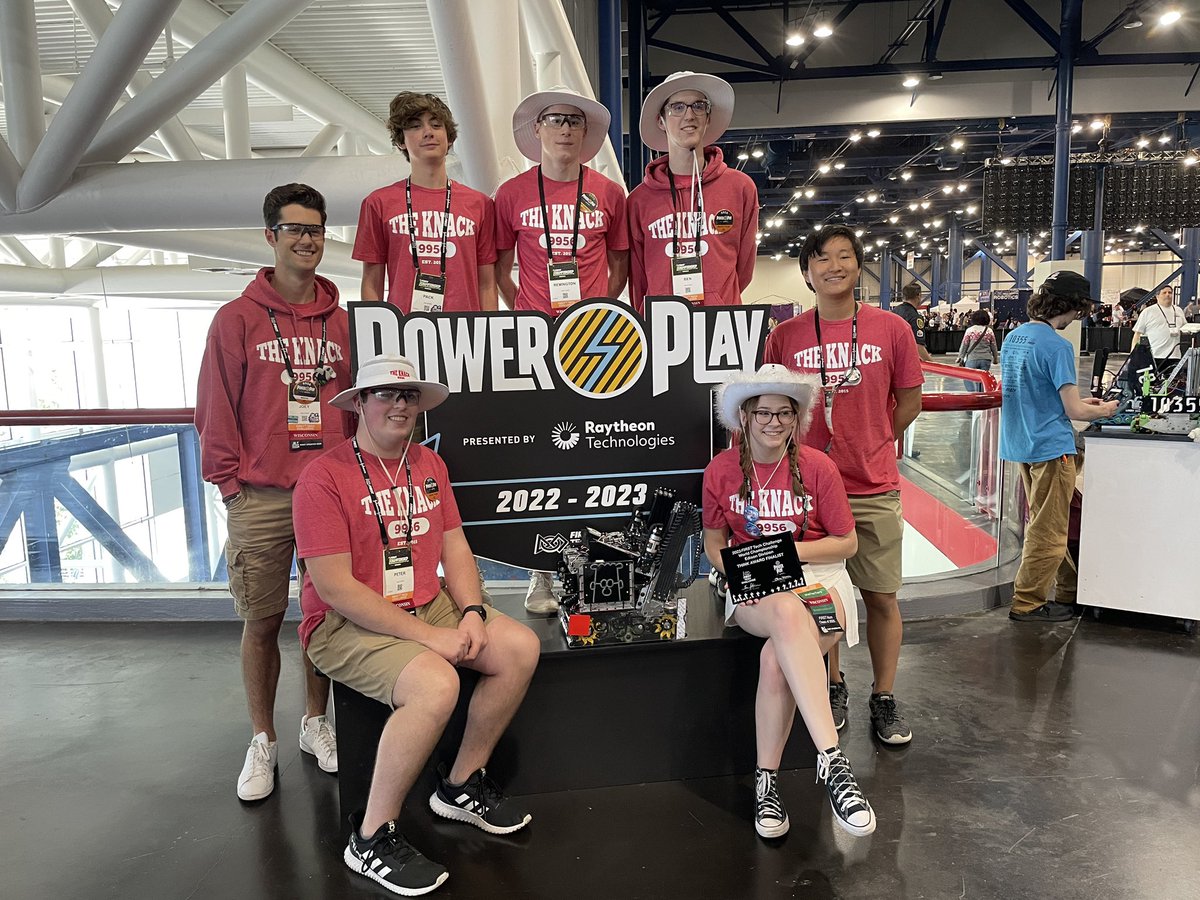 KnackRobotics's tweet image. Additionally, very honored to hear our name called and win Edison’s 2nd place THINK Award among such impressive teams!