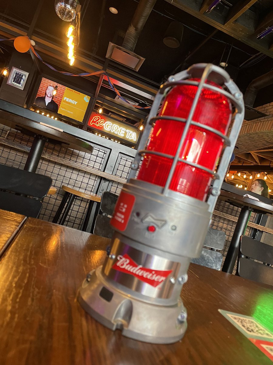 OilersNation's tweet photo. We’re pumped for these new additions to the Oilersnation Studio. All courtesy of our friends at @LabattBreweries 🍻
Lets light the lamp at Greta Bar YEG tonight!!!
🚨🚨🚨
#labattbreweries #budweisercanada #BudLight #Canada #gretabar #edmonton https://t.co/DlgYXtK4Ew
