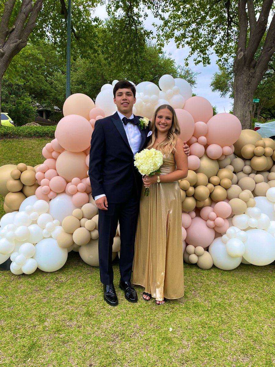 cksantamaria's tweet photo. Fun matters!!!! Laughed a lot #2023Prom #McCallum #seniors2023 https://t.co/c27b1nGsZS