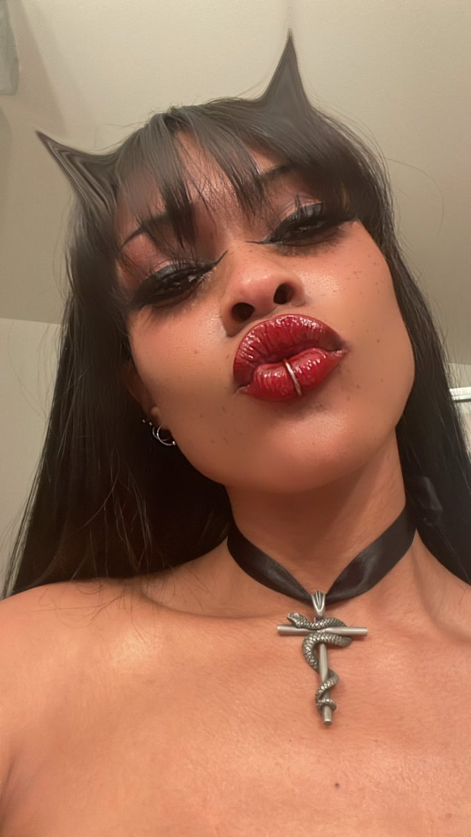 YUNGSADISTlC's tweet photo. https://t.co/WhCm2hXkXD