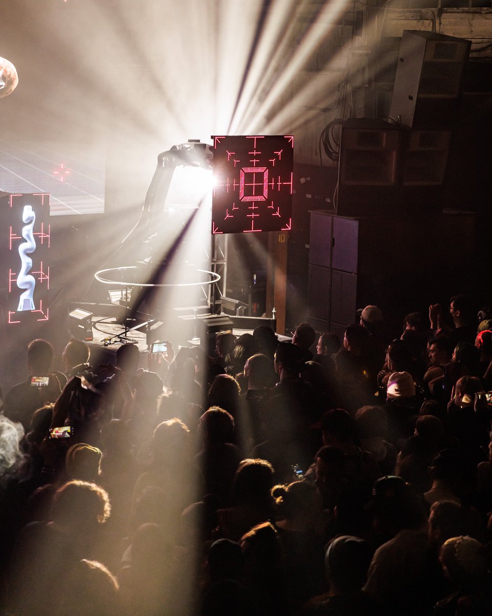 eprombeats's tweet photo. Syntheism Robotics last night was so special. I'm at a loss for words to describe my elation to debut all this new music and have so much support from my friends, family, and community.

📸: @tylerhillphoto https://t.co/wvDpnoLWR0