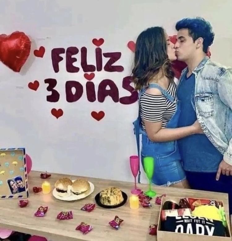 pxsttons's tweet photo. vocês que não são mais bv, como foi o primeiro beijo de vocês??? ( só pra fins educativos ) EU TENHO 18 ANO, nunca nem beijei ( por medo ) nunca fui a uma festa, nunca tive se quer uma interação social com intenção de flertar!!!!!!! KKKKKKKKKKKKKKKKKKKKKKK why https://t.co/FfwM34tEbb