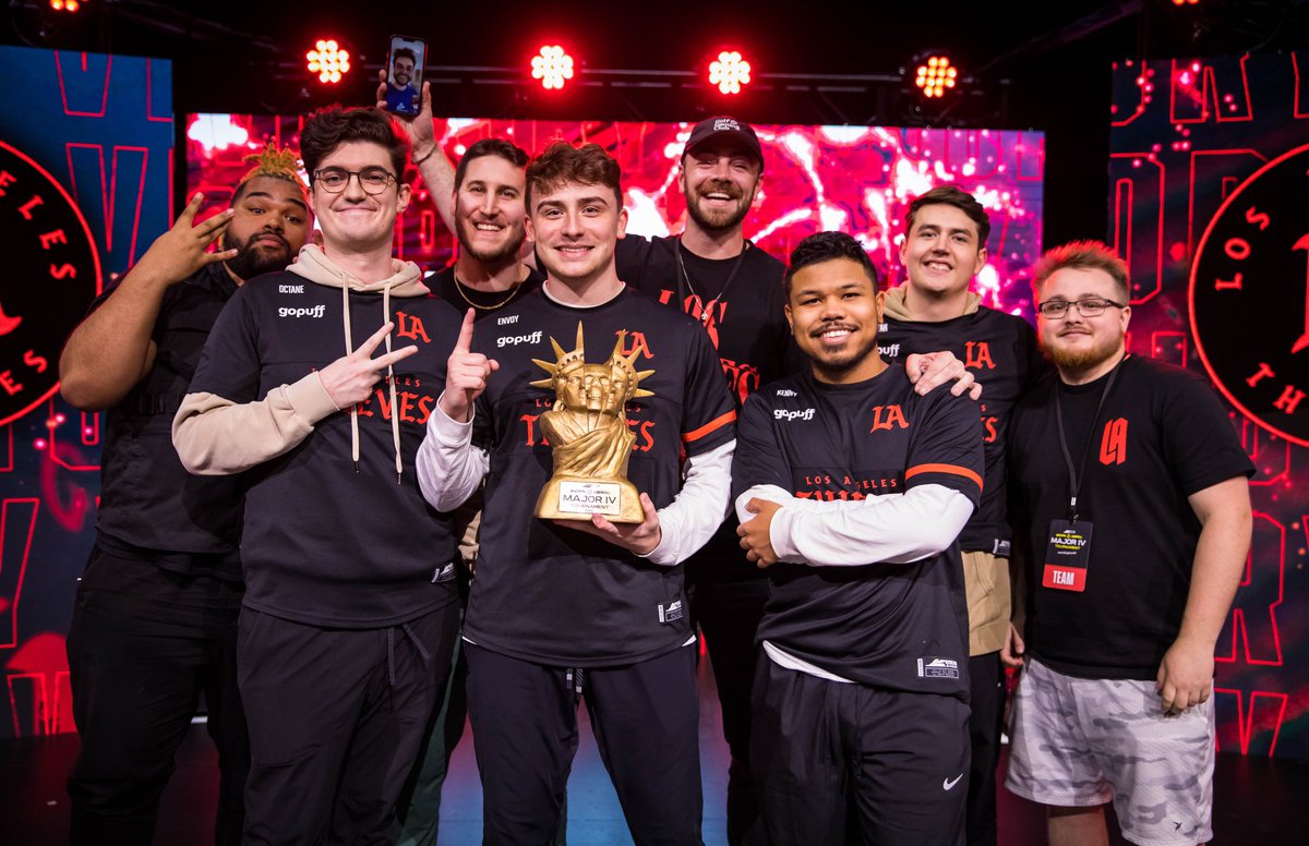 GGBreakingPoint's tweet photo. The L.A. Thieves not only repeat at Major IV, but also become the VERY FIRST team to win Champs + an event the following year. 🏆

Tippable. https://t.co/FLMXWKWpxs