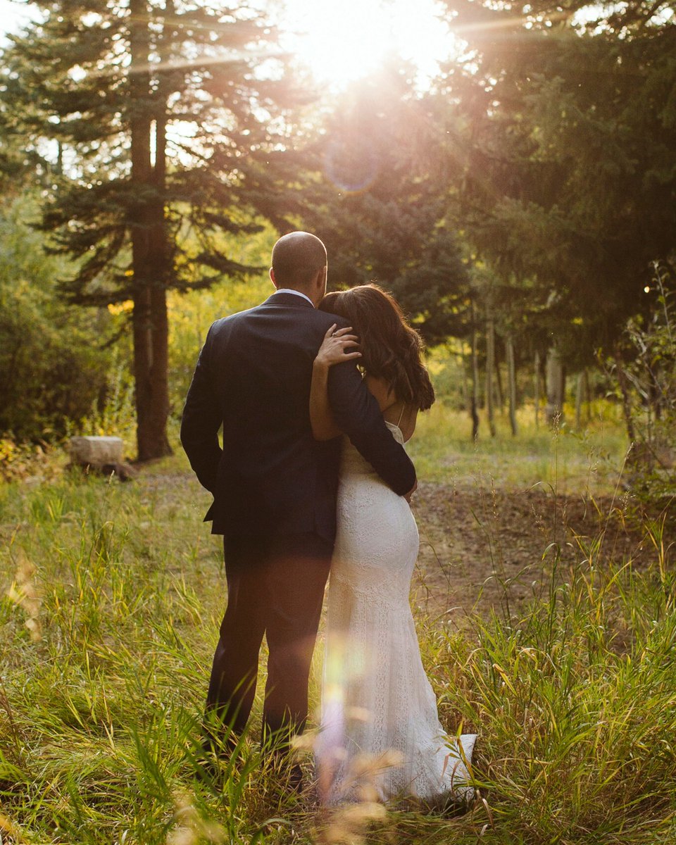 A comforting embrace to lean into for the rest of your life.🖤

blackstoneriversranch.com
📸 Glasser Images