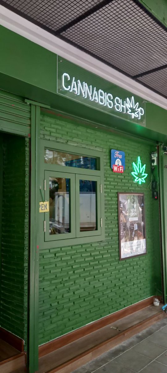 MisterDoubleG's tweet photo. BKK is very lit (a thread): Day 1 Dispensary Hopping 😅 https://t.co/6tGJpucctZ