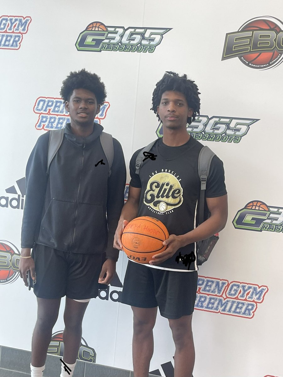 ARTESIAHOOPS's tweet photo. @Zion_Staples_ and @j0shuamartinez4 got better this weekend playing with @_PlayersFirst in the @StageCircuit event! Thanks to all the college coaches who watched this weekend! #artesiabasketball #artesiahighschool #summerbasketball #summerdevelopment #playersfirst #aaubasketball https://t.co/qgdnVxjG6j