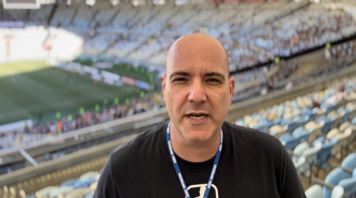msvnova's tweet photo. Jornada dupla de transmissões do #Brasileirão : Flu 2 x 0 Athletico e Vasco 2 x 2 Palmeiras. Que alegria está ao lado de @allanvicto_ e @almenocampos no mítico #Maracanã ! Vamos com tudo! 
 #Radio #Futebol #futebolbrasileiro #Jornalismo #jornalismoesportivo #comunicaçãoesportiva https://t.co/vJpKDJQByk