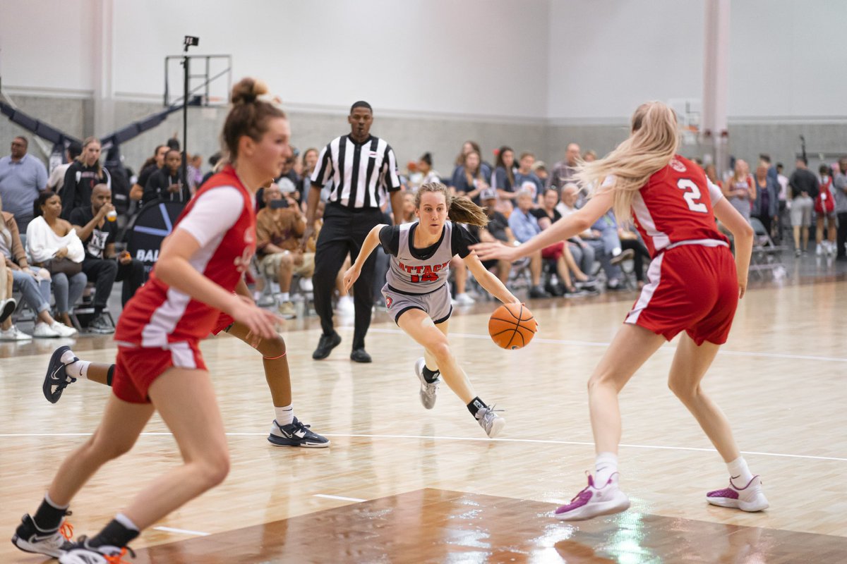 Nike Girls EYBL Champions League tweet media