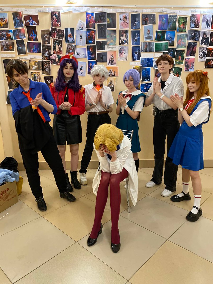 nelezsukabl's tweet photo. Боже, мы такие хихозные 

#evangelion https://t.co/jR2HAiYqsB