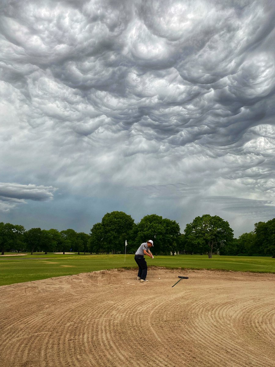 Scary sky at Sharpstown Golf Course this morning.