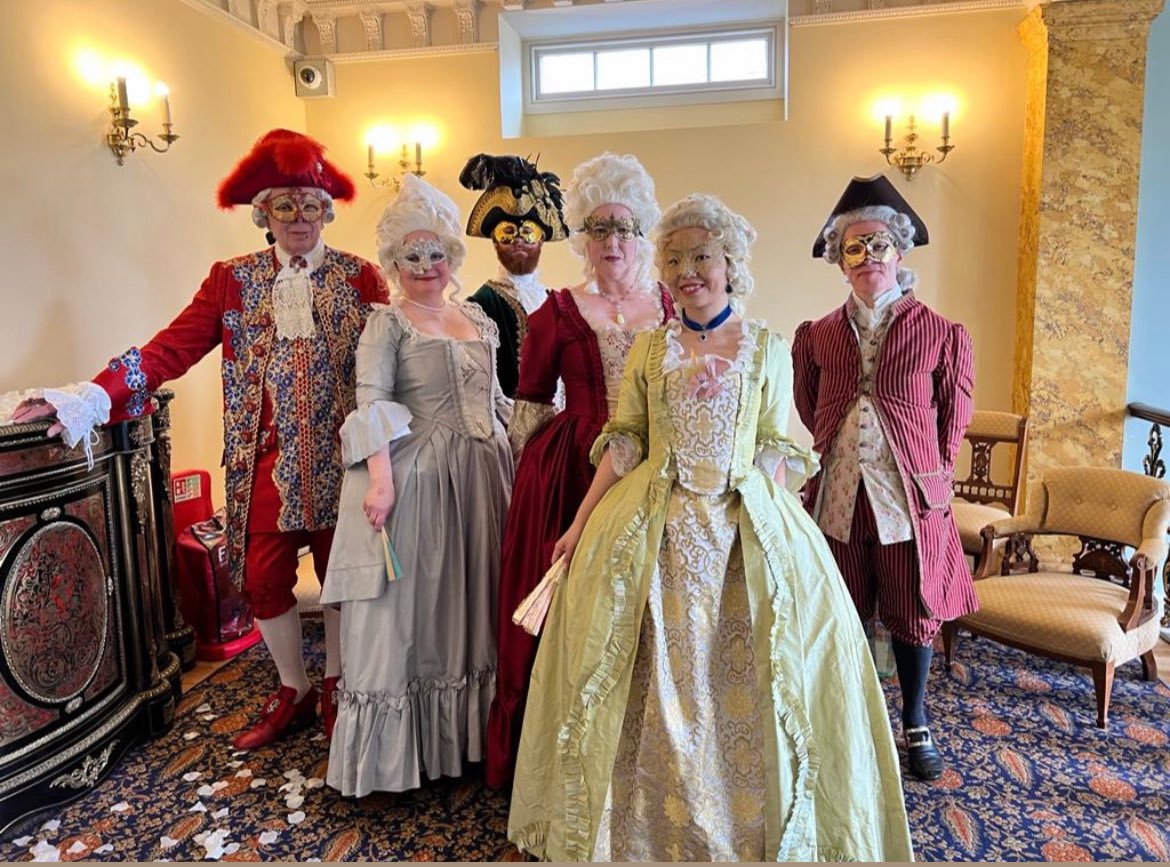 CGMinuetCo's tweet photo. Highlights of the #SpringCourtBall on 21/4/34 at Hylands Hall. #party #baroque #Queen_Astraea #MysticFateEvents https://t.co/7lNG8SenCV