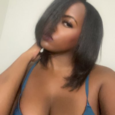 Only thing on me pressed is my hair  #NewProfilePic https://t.co/fxCMTZymGH<a href="/tag/newprofilepic"class="tags">#NewProfilePic</a>