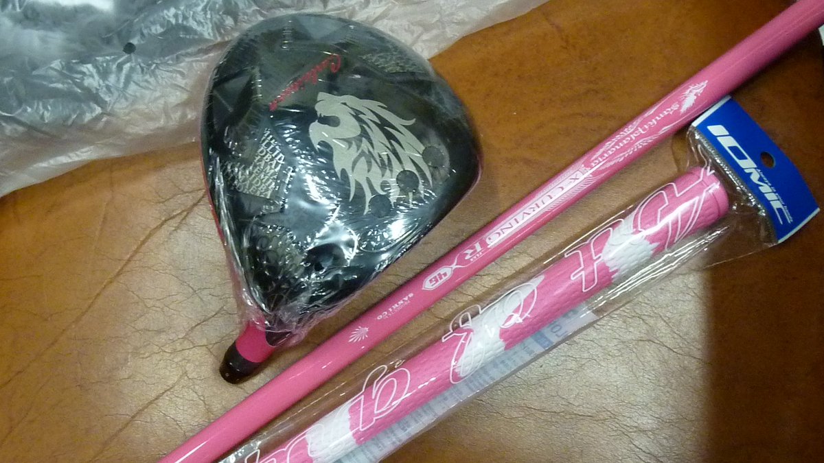 factory_bell's tweet photo. 『EMILLIDBAHAMA CV11PRO✨~ SANKIPLANARIA』
EM CV11PRO MATTE PINKの作製です☀️✨😝
女性ゴルファーさまが選ばたシャフトはSANKIPLANARIA「X-CURVING/shocking Pink 」🎵✨
グリップはIOMIC❗✨😊
#emillidbahama #CV11PRO #sankiplanaria #xcurving #shockingpink #mattepink #ゴルフ工房 https://t.co/ynzhncQJoP