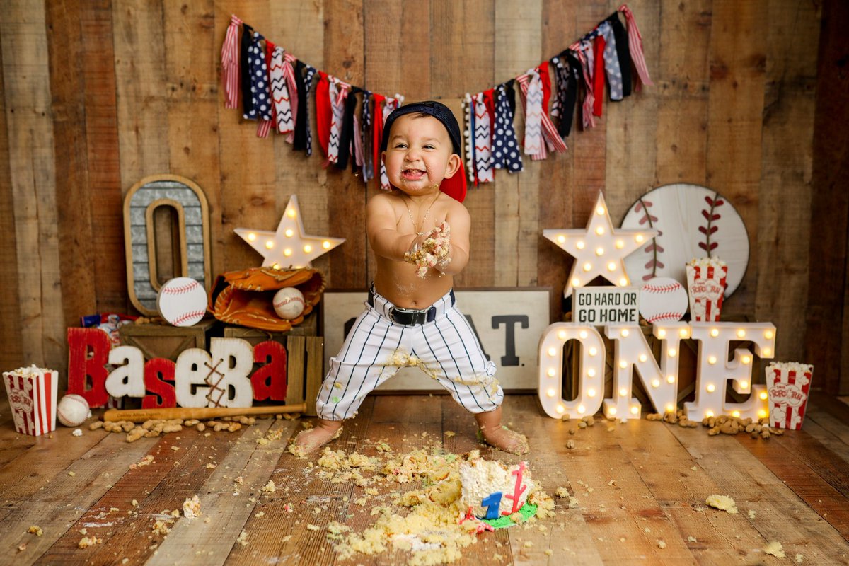 To our little Oakley Allius Ingram,
You make everything in this world a million times better. You have such a big personality and so full of happiness. Happy 1st birthday Oakley we love you endlessly my sweet boy, may god bless you with many more!!! 
Love- Mommy and Daddy ❤️