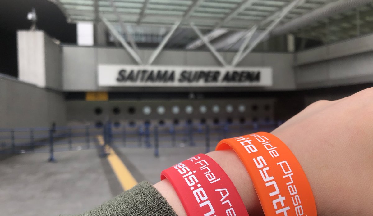 shio_tf_salt's tweet photo. 今日で丁度1年。
めちゃくちゃ楽しくて
めちゃくちゃ笑って
めちゃくちゃ泣いた1日だった。
南條さんとsatさんの涙がすごく綺麗で忘れられない。
Dear Allは聴くと泣いちゃう大切な曲で、この日以降はさらに聴くのが勇気いるようになっちゃったけど…(笑)
幸せな時間だったなぁ✨
#fripSidePhase2 https://t.co/hYF1SIcSKF