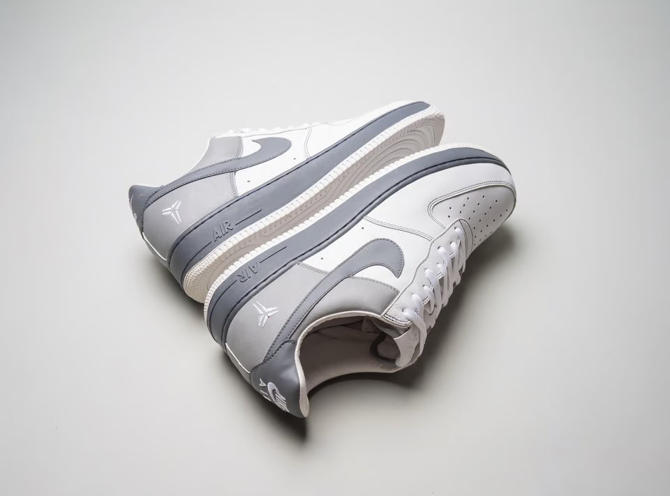 raresapp's tweet photo. During #kobe’s time with Nike there were many unique, personalized iterations of its classic shoes and gifted them to Kobe and his immediate friends and family. Most notably among them, the Nike Air Force 1 Low. https://t.co/gPcHlO1uDM