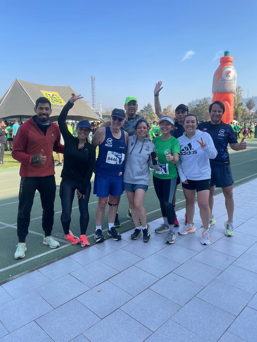 RunClubCL's tweet image. #entrenadurocorrefácil, felicitaciones a quienes participaron en Corrida de  Carabineros. Excelente seguridad, recorrido, hidratación.