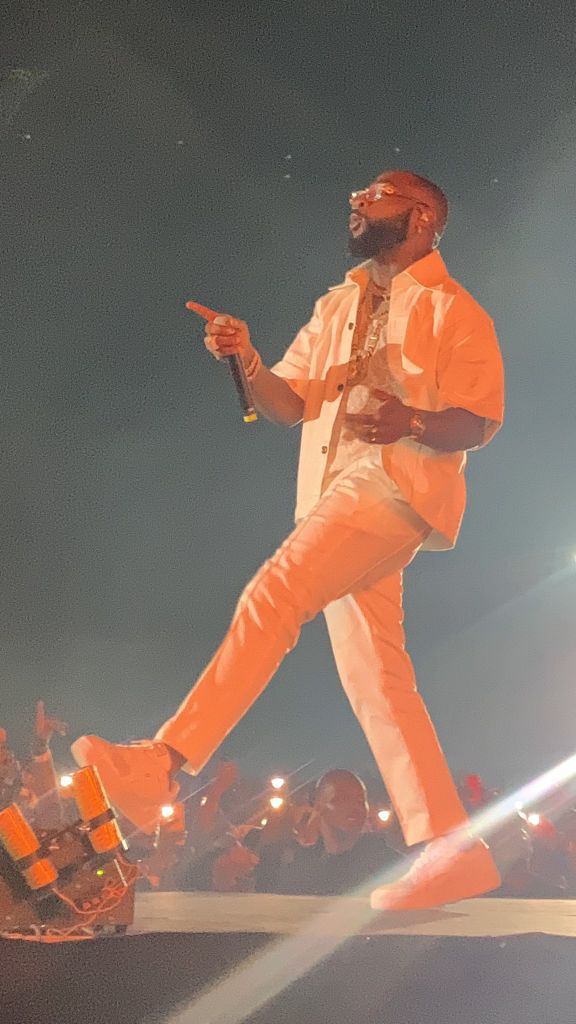 MeOwoloiyi's tweet photo. Davido's performance π₯π₯π₯
Top notch. Every bit β€οΈ
#Feel #Unavailable #Away #StandStrong #EPainMe
#TimelessConcert https://t.co/oqNKDnD2s7
