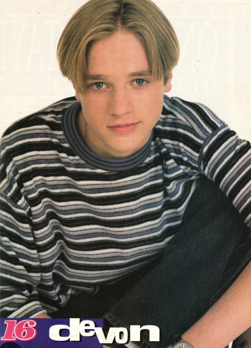 sandinistaoliva's tweet photo. Without saying your age, who was your first celebrity crush? https://t.co/m78THBF1zt
