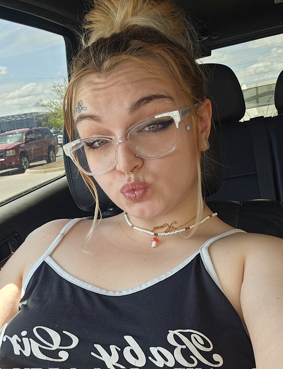 sea_celery_'s tweet photo. I wanna go clubbing! Buy my drinks! 
$seacelery !!!

(competition influencer
Paypig whalesub tattoos makeup fitness art summer asmr 
onlyfans NewProfilePic contentcreator fansly beauty findom 
buyingcontent sellingcontent tesla rich nsfw nsfwtwt marketing promotion sugardaddy) https://t.co/Eu5IhvDcRv