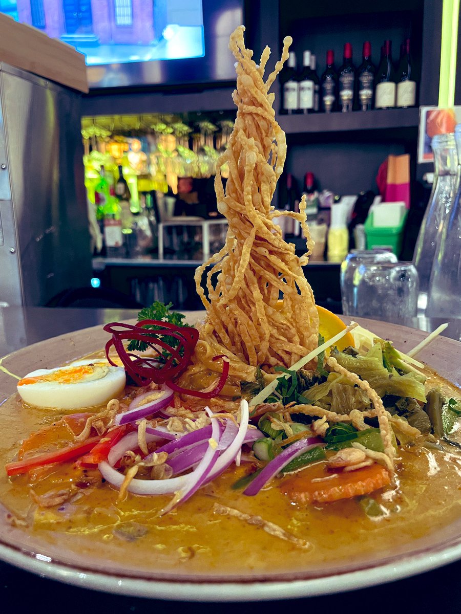 MrSurti's tweet photo. PSA to #MathEd friends heading to Toronto this week for #OAME2023.  Use the tunnel at Exhibition to visit some of the awesome eats in Liberty Village and nearby.  

#eatlocal #toeats #vegeats #ChiangMaiLiberty @LevettoResto #SchoolToronto 

@OAMElearns https://t.co/giXmXvjjyA
