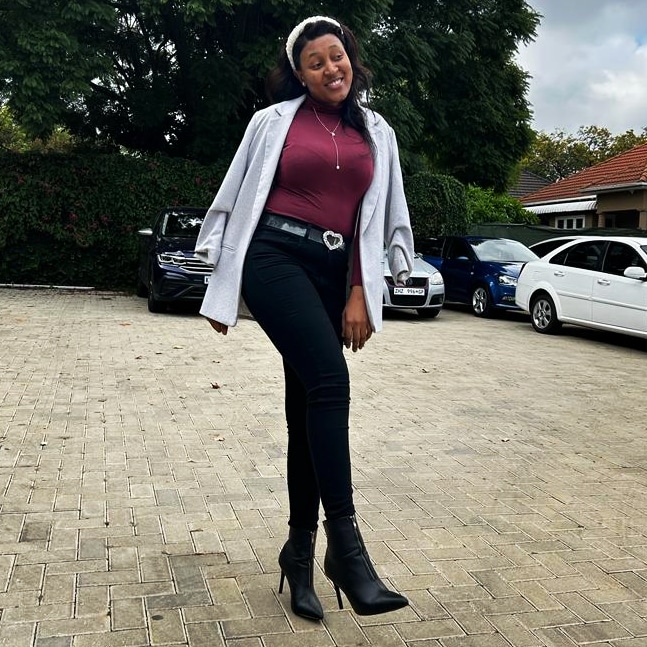 nokuruth's tweet photo. #uMjoloWithAzola
Age : 29
Kids : 0
Location : pta
Dating status : single https://t.co/oOUuFt6keV