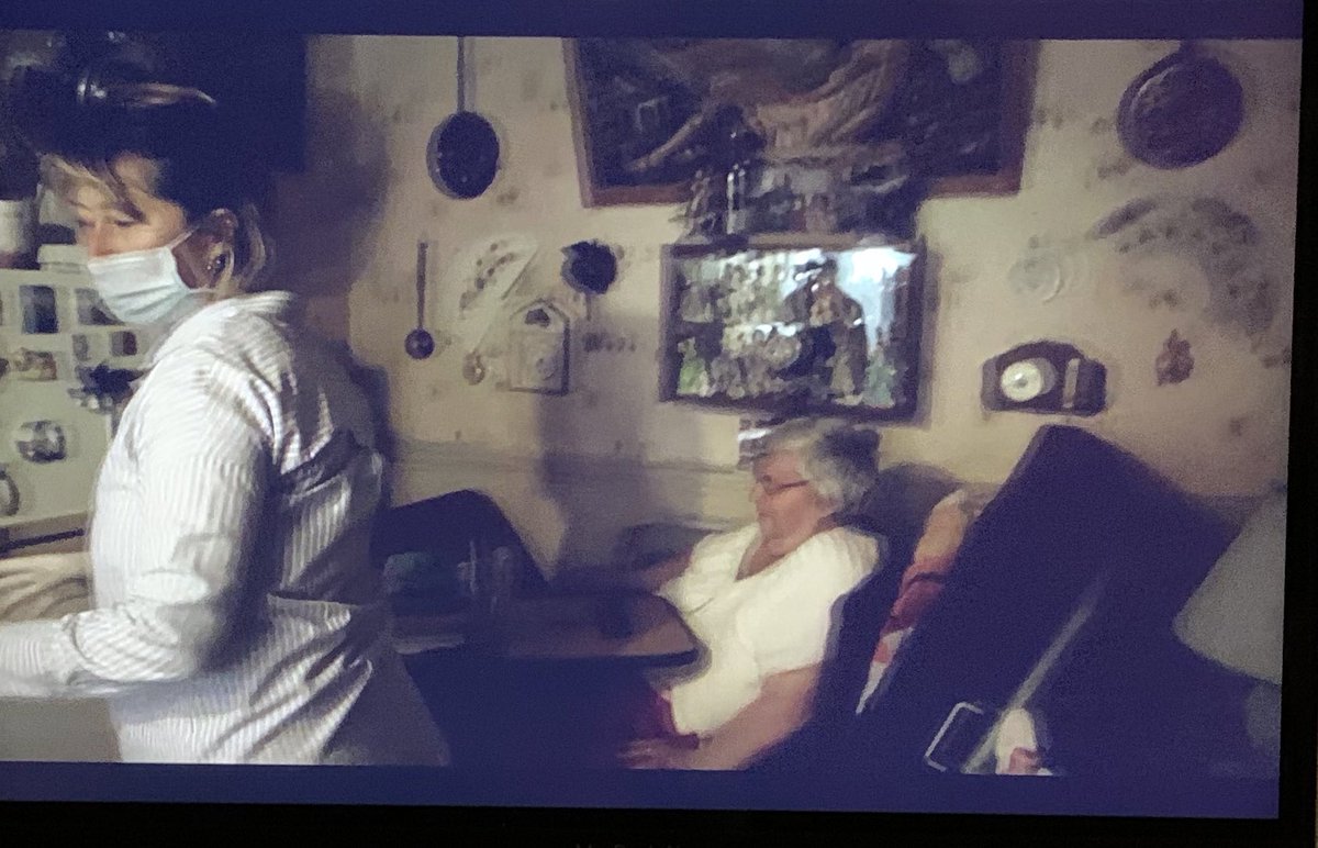Pierre_Paris_5e's tweet photo. Super docu  #deboutlesfemmes de @Francois_Ruffin et @Gilles_Perret. 

Tjrs d’actualité

Aide à domicile :  
- 700 K en Fr
- 682€/m
- Souvent + de 50 h/sem, incluant les trajets
- Accidents du travail > BTP

Besoin statut/salaire digne/formation

Film poignant et puissant https://t.co/yeBHmibixv