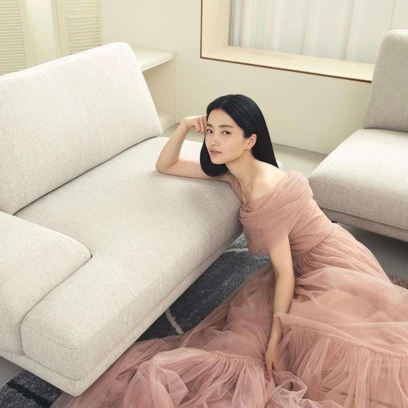Prettytaeri__'s tweet photo. Happiest Birthday Kim Taeri🥳🎂. I hope your birthday is as special as you are. You deserve all the love and happiness in the world😘.Stay healthy❤️❤️❤️
#kimtaeri #Taeriday #Happybirthdaykimtaeri https://t.co/OZZ2950yT1