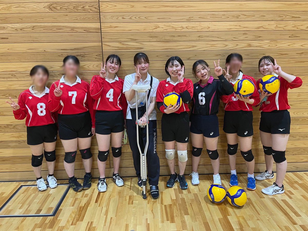 numgvc's tweet photo. 4/22.23に宮崎県で第62回九州山口医科学生体育大会が行われました。

【試合結果】
準決勝 vs熊本大学 2-1 (25-16、24-26、25-22)⭕
決勝 vs久留米大学 0-2 (25-27、25-18)❌

準優勝という結果で大会を終えました🥈 https://t.co/ULDmYucCxZ