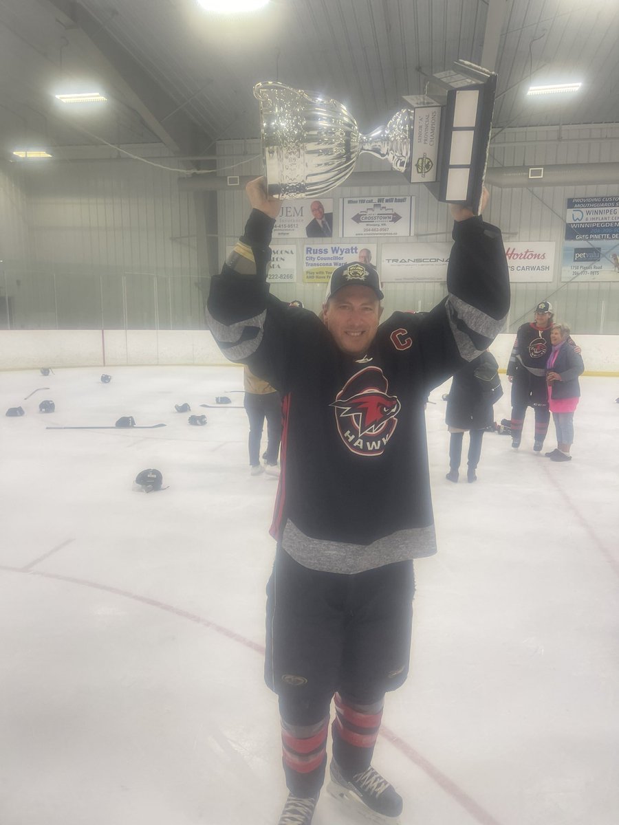 TLMedia9's tweet photo. @MinElkCHawks are the 2022-2023 provincial champions https://t.co/KCFEtiqcdQ