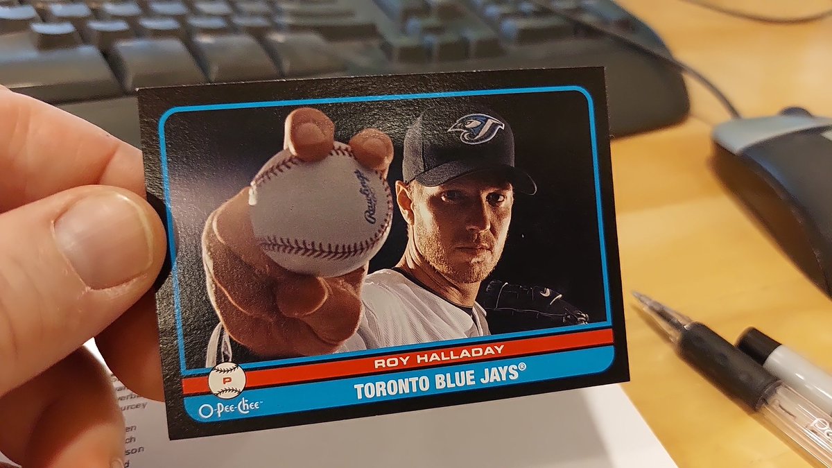 LongFlyBall's tweet photo. 2009 UD OPC Baseball is a forgotten gem. https://t.co/hr7043B9fk