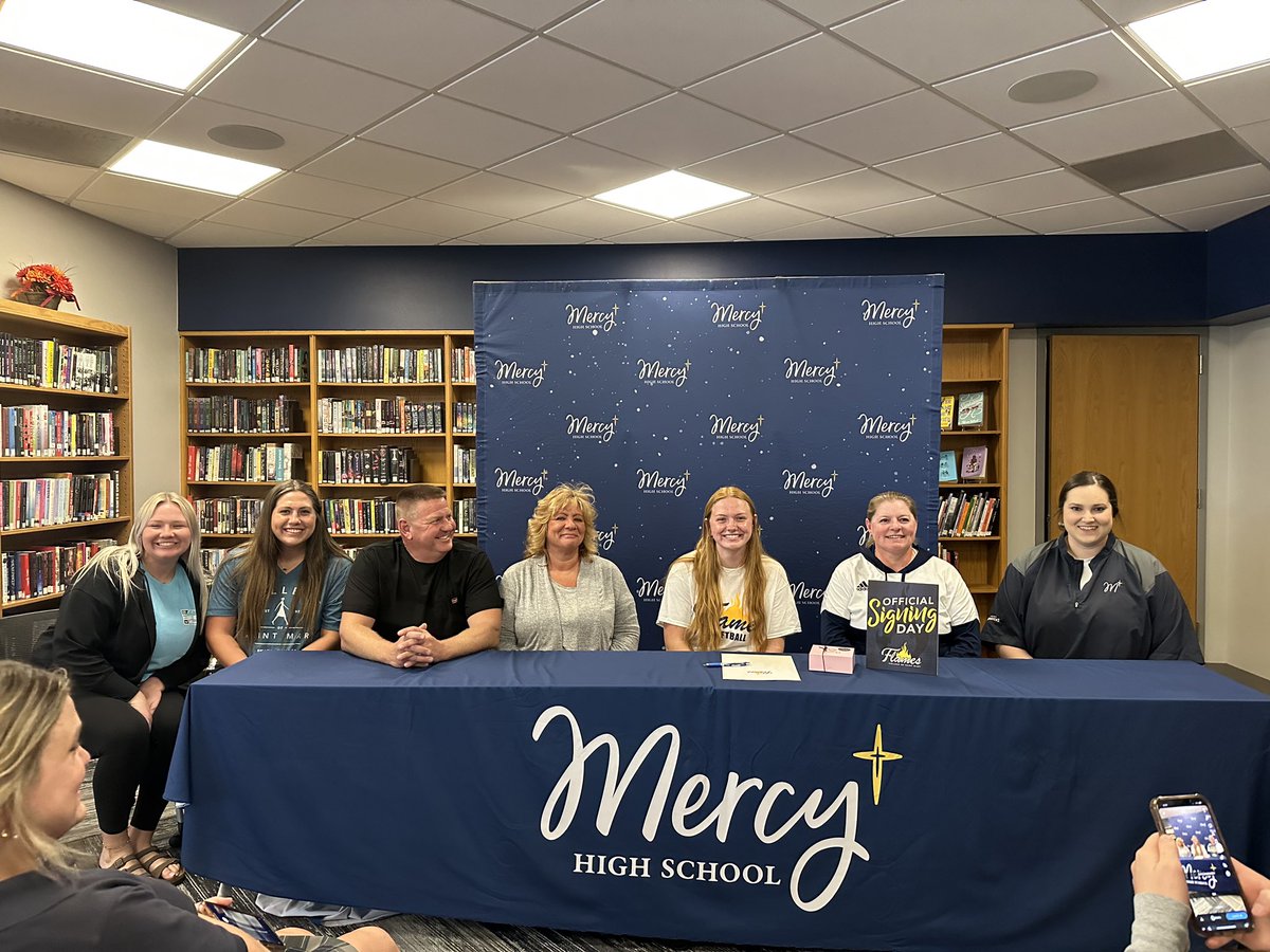 Fury Gold 18u - Santoni tweet media
