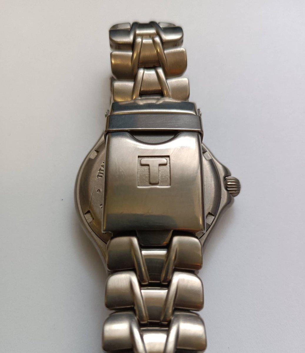GalleriaAntykow.etsy.com

#antiques #vintage #coins #banknotes #military #medals #porcelain #jewelry #watches #gold #silver #collection #jewellery

#etsy: Vintage mens watch Tissot 1853 T660K Titanium. etsy.me/3oGDf9y #quartz #antiquejewelry
