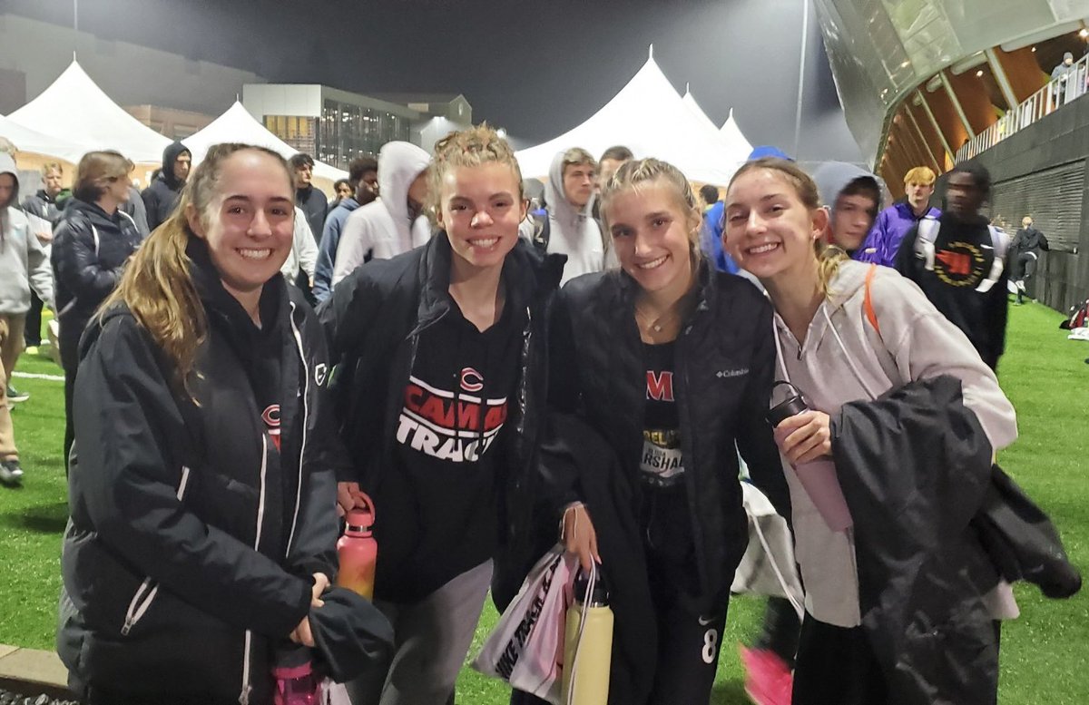 CoachWise21's tweet photo. Camas Track had a great weekend in Eugene this weekend. A new school record by our SMR, top 3 finishes, PRs (or near) in a big time atmosphere. Camas finished #15 among 165 teams from around the county. So incredibly proud of these athletes in ππΌ #camastrack #camasathletics https://t.co/CyvUenVrzi