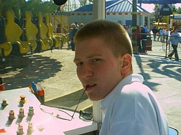 CYoung2003's tweet image. Throwback to my first year working at Kings Island. #16andcool #DropZONE
