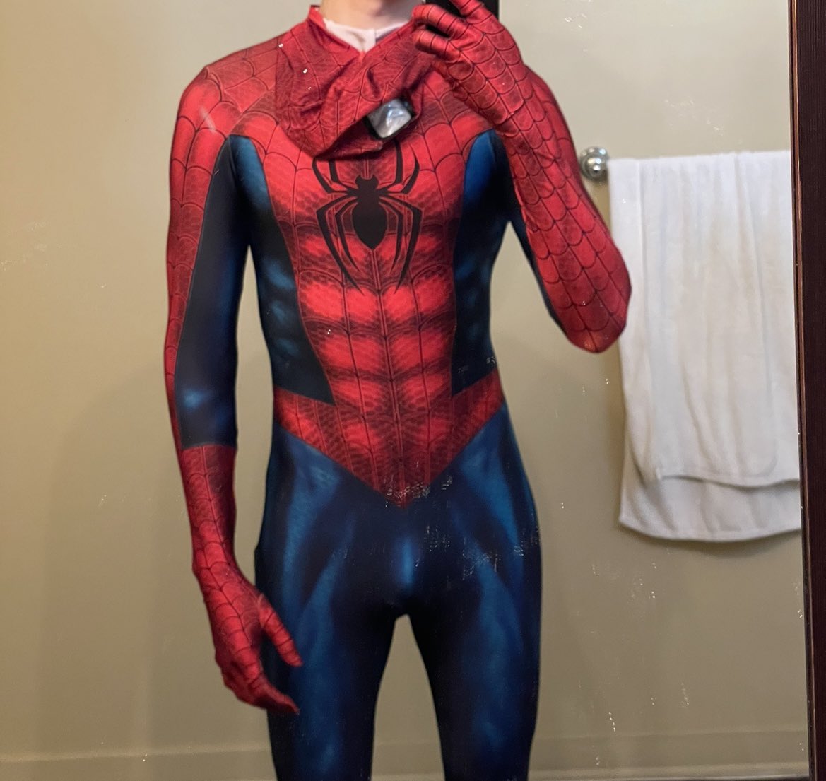Just wanted to thank <a href="/bbspiderman1/">bbspiderman</a> for the costumes! Was so kind of him to give me his old suits and really excited to use them! 😁❤️
