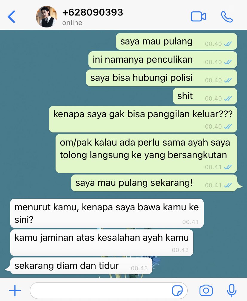 leaarchv's tweet photo. 𝗳𝗮𝗹𝗹𝗲𝗻

“om, kalau terlahir kembali ke dunia, mau jadi apa?”
“jadi orang yang melindungi kamu, bukan yang membahayakan kamu.”

— min yoongi local au
by. leaarchv https://t.co/oCHd6MniE8