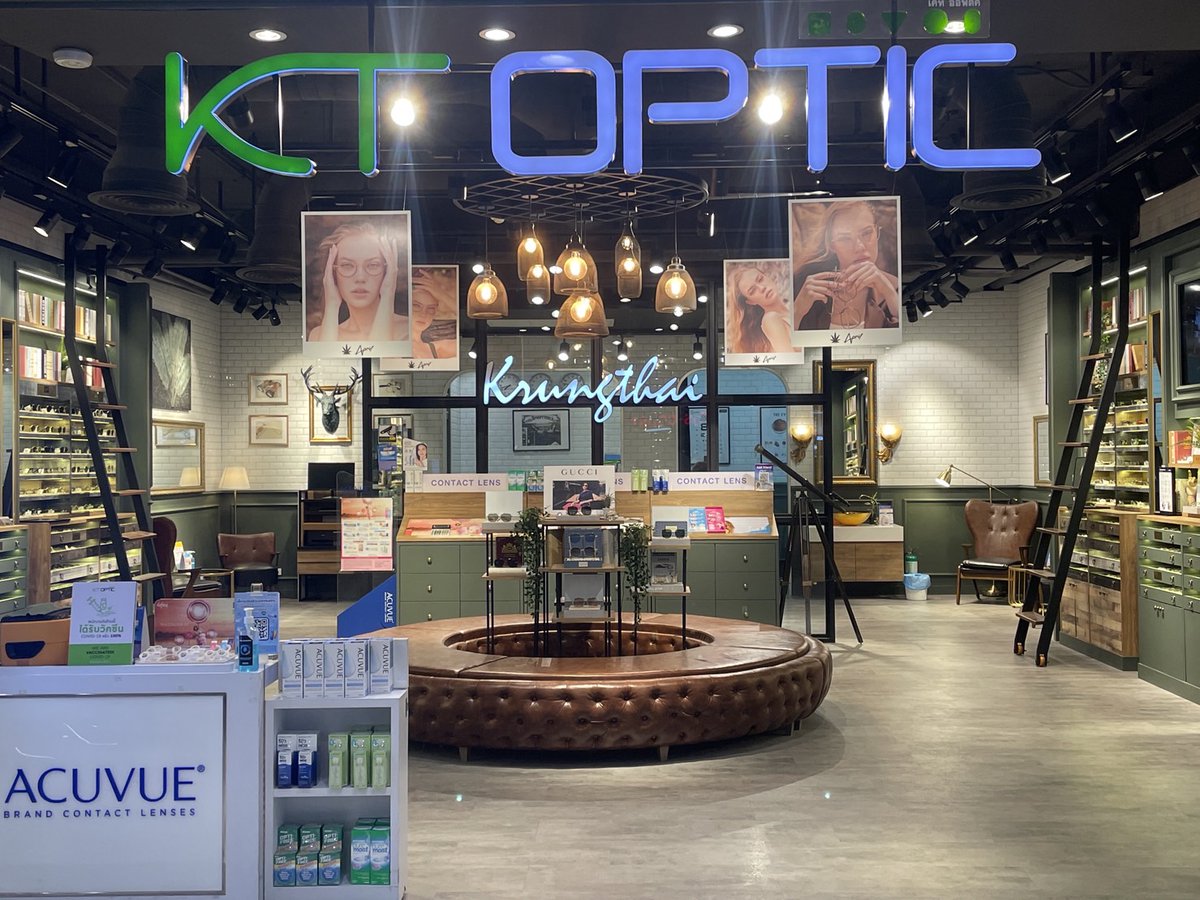 KT_OPTIC's tweet photo. 🕶 อีกหนึ่งแบรนด์ที่มาแรงในขณะนี้ 𝙰𝚙𝚛𝚒𝚕 𝙴𝚢𝚎𝚠𝚎𝚊𝚛 แว่นตาที่ผ่านการออกแบบที่ประณีต ดีไซน์เนอร์ยังคัดสรรวัสดุที่ดีที่สุดเพื่อนำมาใช้โครงแว่น

ที่ KT OPTIC สาขา Seacon Square Srinakarin
T. 02 721 8741
Line : @795unydw
.
#KTOPTIC #ร้านแว่นตา #April
#眼镜店 #眼镜 #太阳镜 https://t.co/X40EjVcZZI