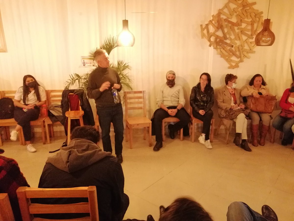 furasandra's tweet photo. 💛Encantada este tiempo de compartir con @CameloJoaquin la avanzada del cambio x #Cund, la Política del Agua uno de los ejes d este programa de gobierno en el territorio con el equipo d @AlianzaAgua en los territorios 🐸 https://t.co/j42GxHmvxd