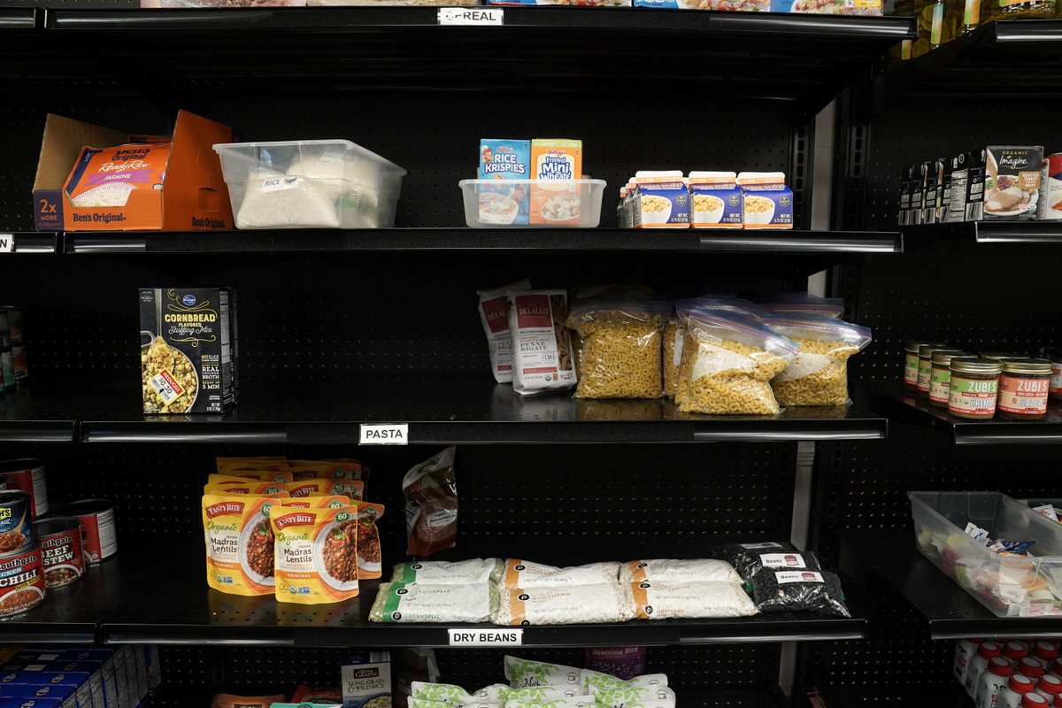 At the U.S.’s largest food-bank warehouse, roughly half of the shelves are bare, in part because of supply-chain issues, but mostly because demand for food assistance is as high as it was during the COVID pandemic, the nonprofit’s executives said reut.rs/3oCsl4z