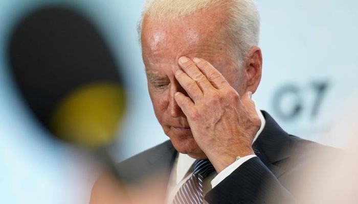 amuse's tweet image. The Democrat Party has announced that they will not allow primary challengers @GavinNewsom and @RobertKennedyJr to debate Biden.   When was the last time a contested presidential primary didn’t feature at least one debate?
trendingpoliticsnews.com/the-washington…
