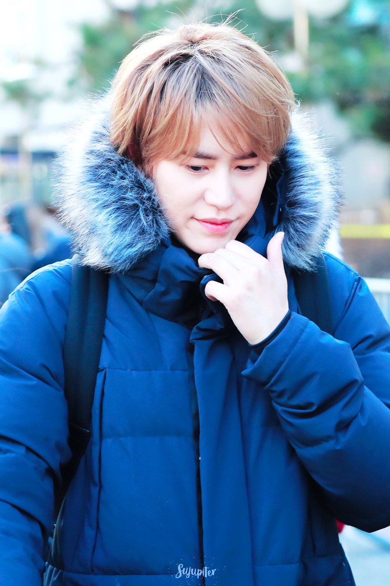 gaemgyupics's tweet photo. 191220

#규현 #KYUHYUN https://t.co/30osyYru3s